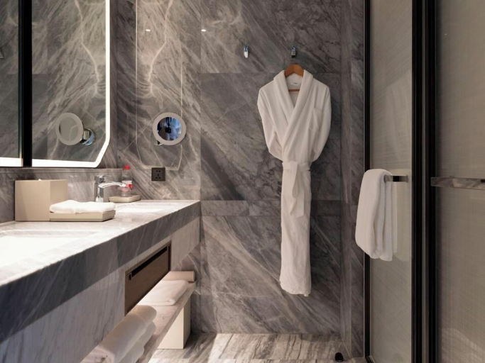 Bathroom 4, Hyatt Regency Hangzhou International Airport, Hangzhou