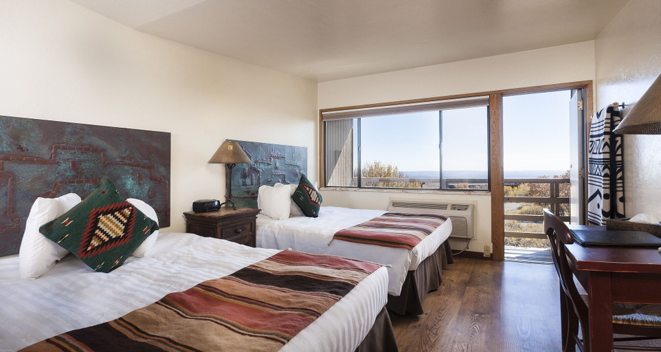 Bedroom 3, Far View Lodge, Montezuma