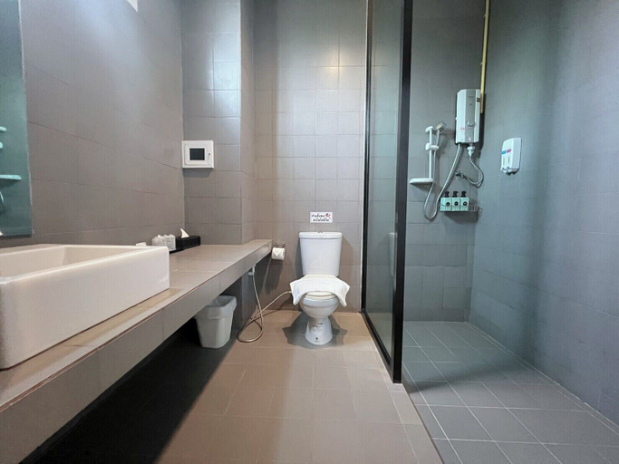 Bathroom 4, The Room at Maesai, Mae Sai