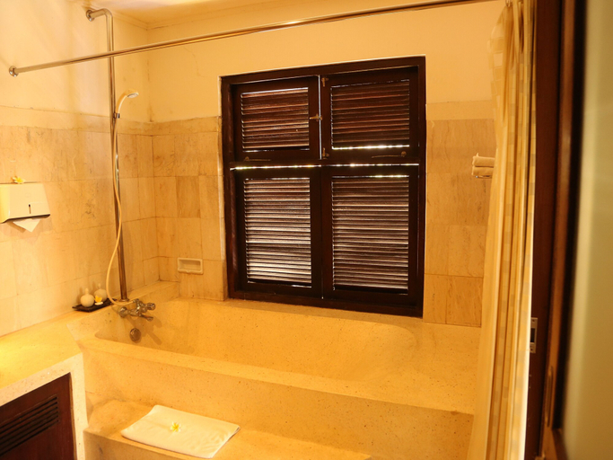 Bathroom 5, The Amasya Villas, Badung