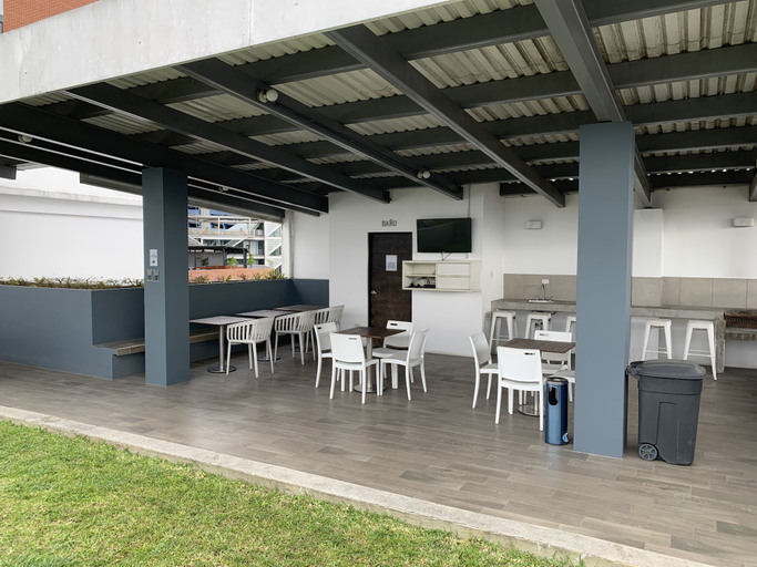 Food & Drinks 4, New Cozy Apartment, Zona 4, ZONA 5