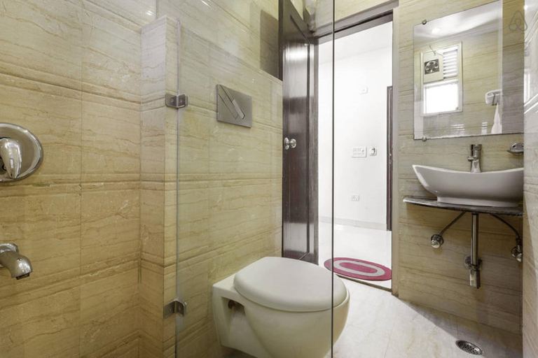 Bathroom 5, Hotel Amax Inn, Delhi