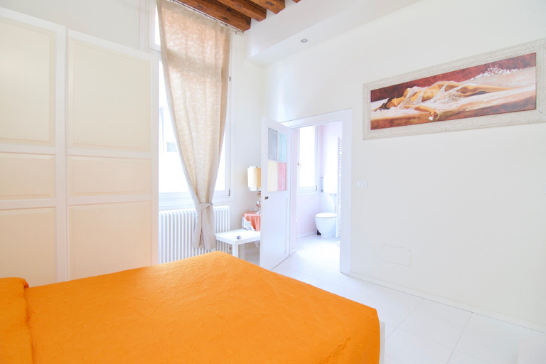 Bedroom 5, Venezia Gentile, Venezia