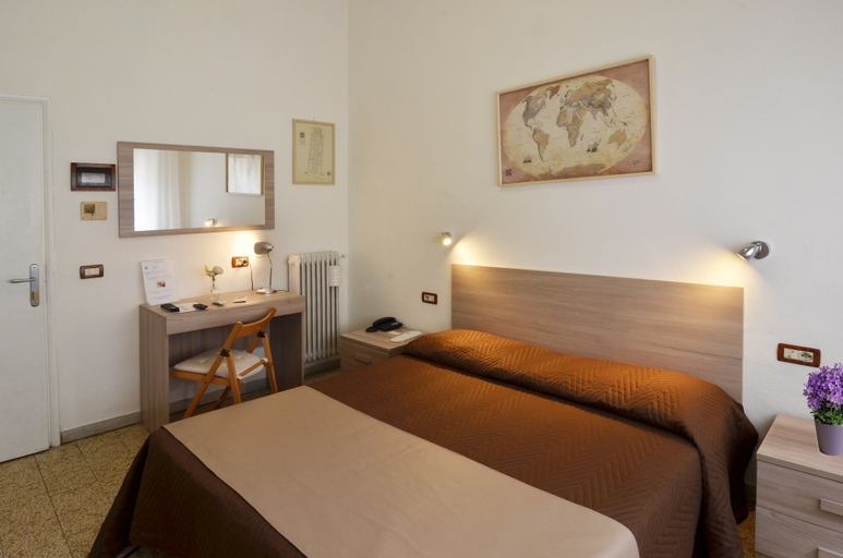 Bedroom 3, Hotel La Torre, Pisa