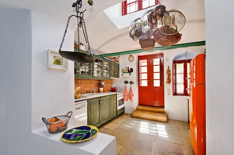 Food & Drinks 5, 3Arches by Thireon, South Aegean