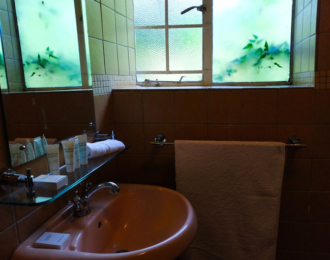 Bathroom 4, Zereniti House, Limuru