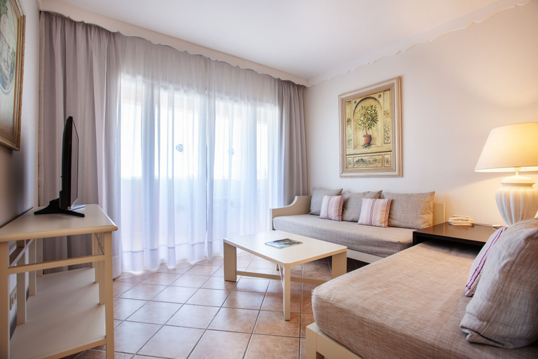 Bedroom 3, Grupotel Macarella Suites & Spa, Baleares