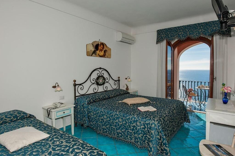 Bedroom 4, Hotel Il Gabbiano, Salerno