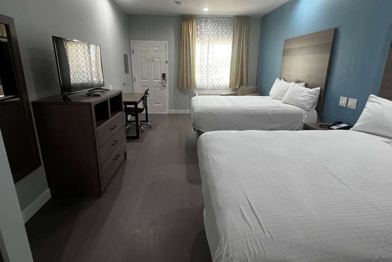 Bedroom 3, Baymont by Wyndham Freeport Texas, Brazoria