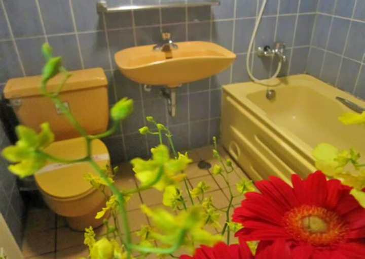 Bathroom 3, Dahua Hotel, Keelung