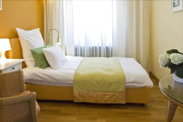 Bedroom 4, Buchholz Downtown Hotel, Köln