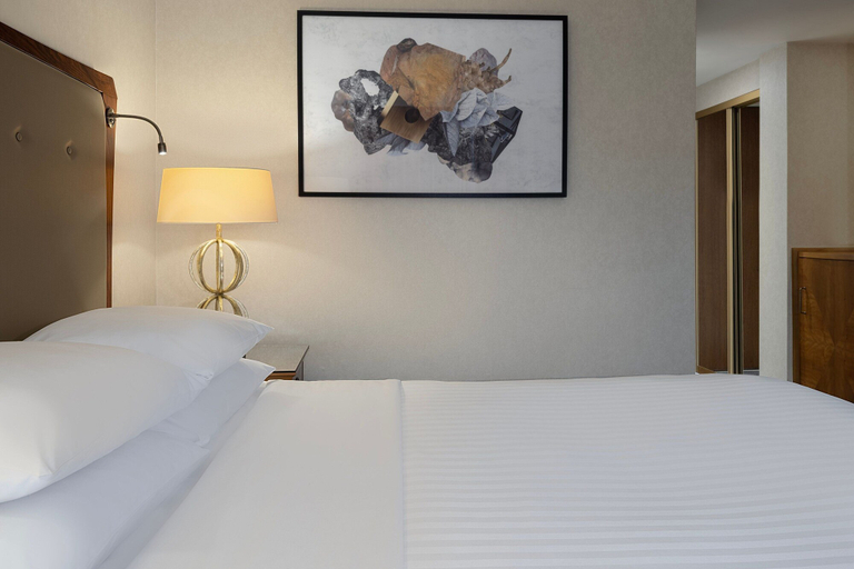 Bedroom 5, Delta Hotels by Marriott Swindon, Swindon