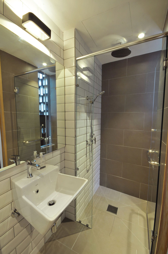 Bathroom 3