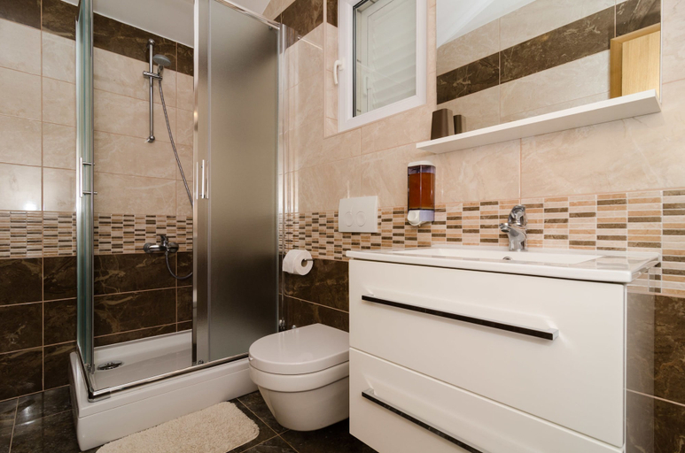 Bathroom 4, Apartments Villa Ari, Dubrovnik