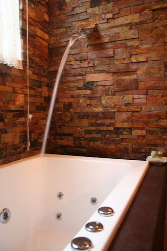 Bathroom 3, Lotus Lodges, Yarra Ranges - Dandenongs