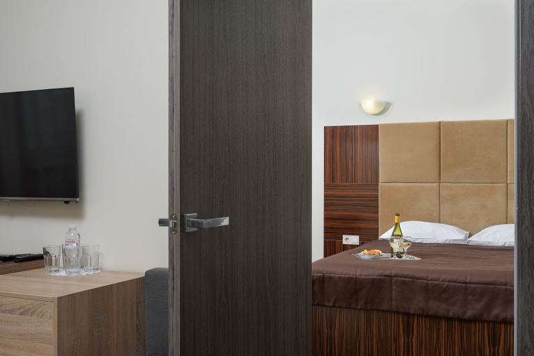 Bedroom 2, Twin Apart Hotel, Pechers'kyi