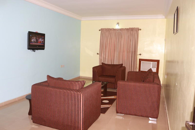 Others 5, K'orbit Galaxy hotel, Uyo