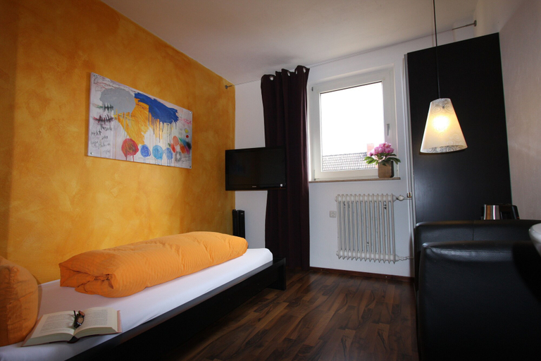 Bedroom 4, Stadthotel Kleiner Berg, Bodenseekreis