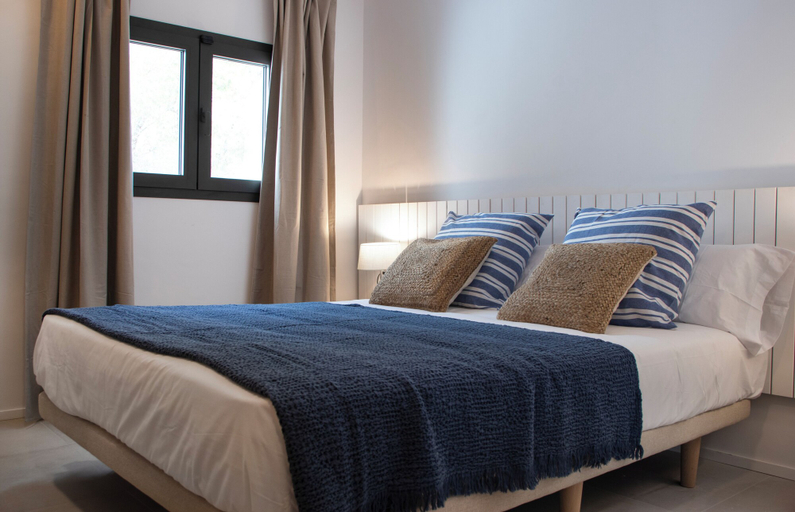 Bedroom 2, Apartamentos Pinomar, Baleares