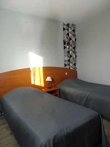 Bedroom 4, Hotel Les Trois Marchands, Deux-Sèvres