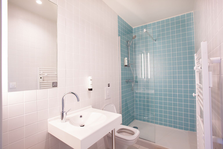 Bathroom 4, The People - Strasbourg - Hostel, Bas-Rhin