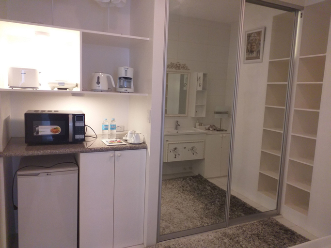 Dining Room 2