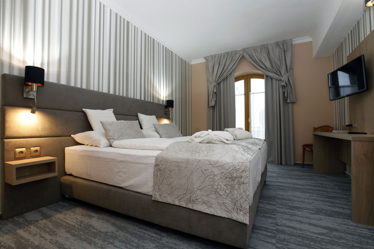 Bedroom 3, Laroba Wellness Hotel, Balatonalmádi