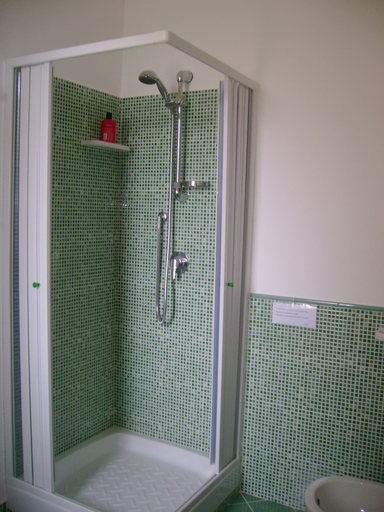 Bathroom 5, Villa dei Giardini, Agrigento