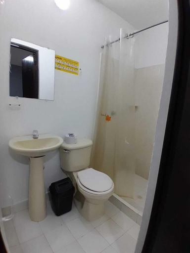 Bathroom 3, Hotel Palermo Real, Medellín
