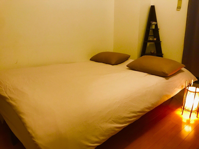 Bedroom 2, Local Nakasu Apartment, Fukuoka
