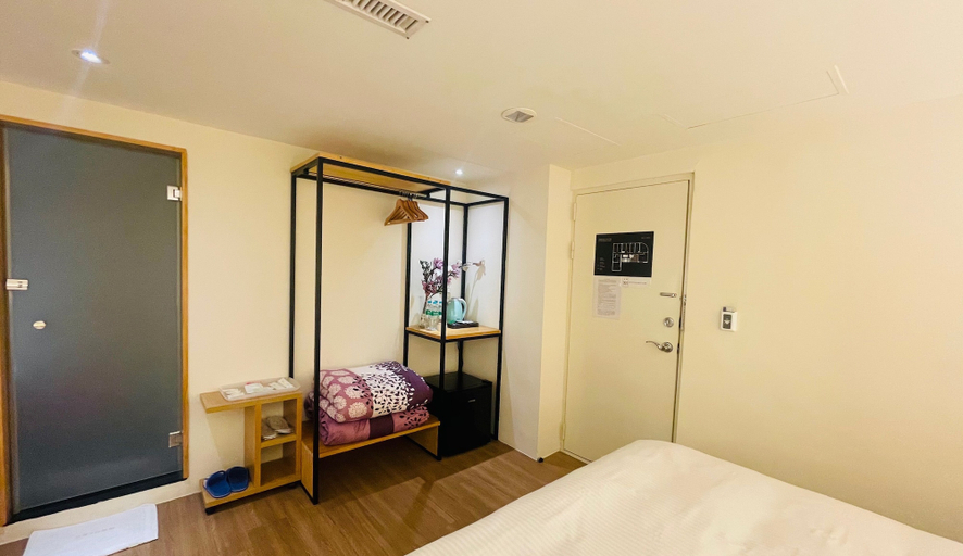 Bedroom 4, River Hotel, Chiayi City