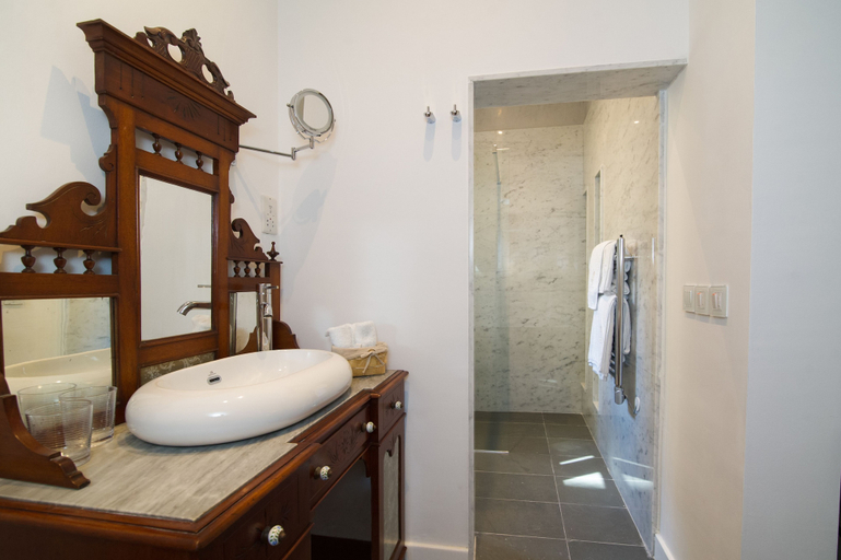 Bathroom 4, U Collection Townhouse