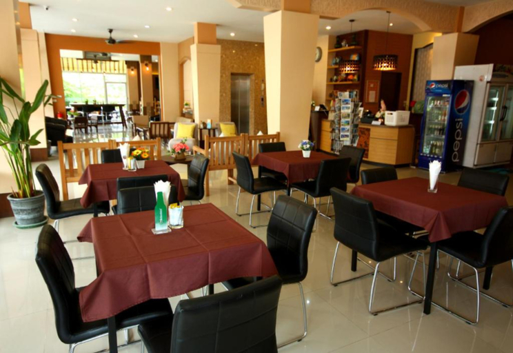 Food & Drinks 5, Breezotel, Phuket Island