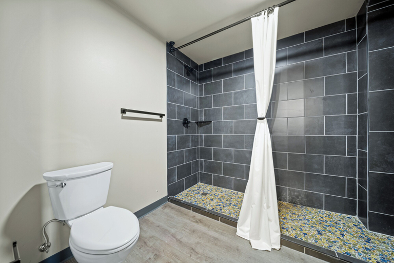 Bathroom 4, The Suites at Prairie Falls & Event Center, Kootenai