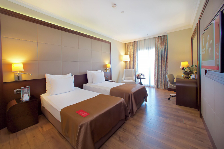 Bedroom 3, Ramada by Wyndham Istanbul Merter, Güngören