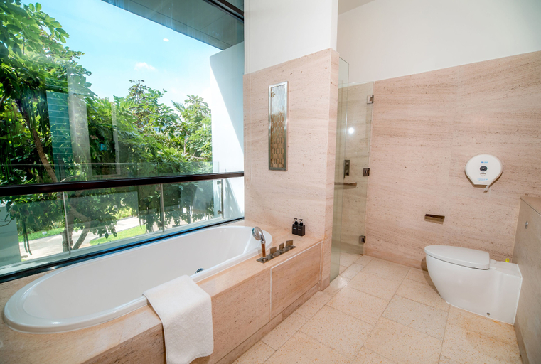 Bathroom 3, Beachfront Villa Danang Beach, Da Nang