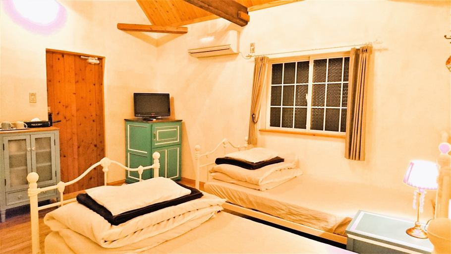 Bedroom 3, Cottage Morinokokage, Yakushima