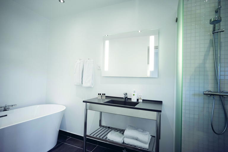 Bathroom 4, Fredensborg Store Kro, Fredensborg