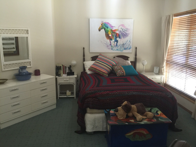 Bedroom 4, Fullcircle Farm Bed & Breakfast, Wollondilly