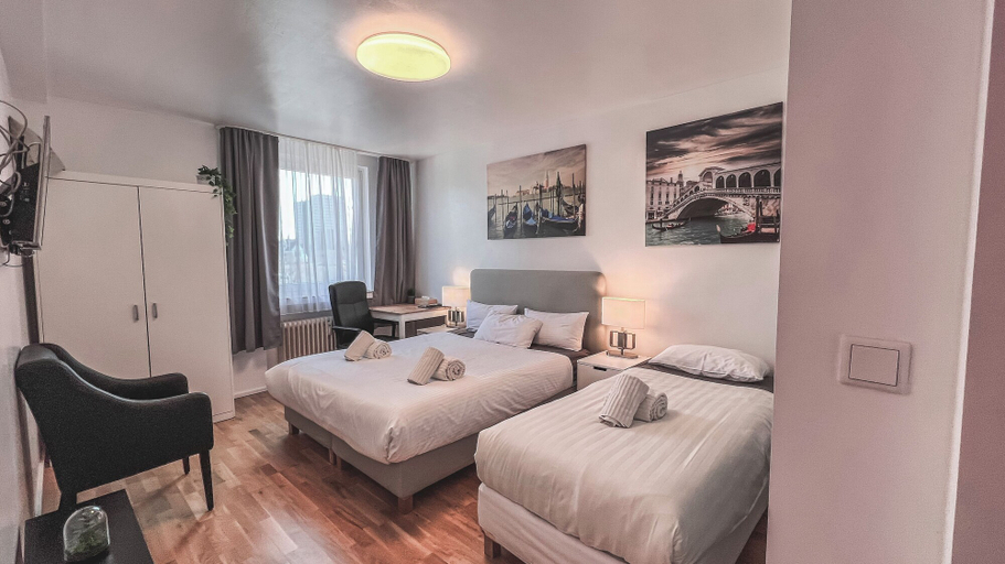 Bedroom 5, City Apartments in Köln am Rheingarten, Köln