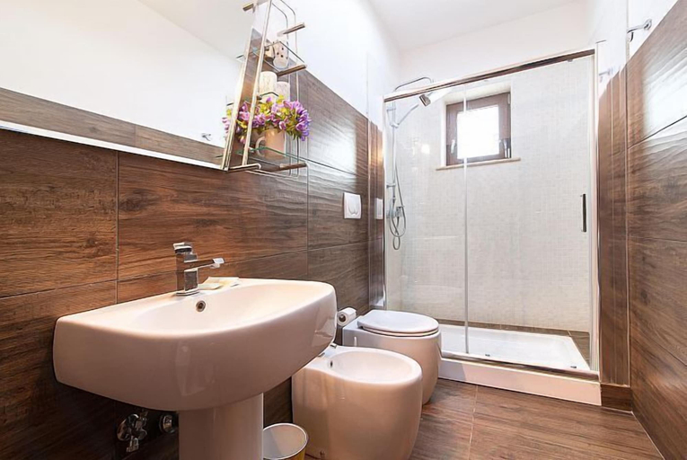 Bathroom 4, Casale Salento, Lecce
