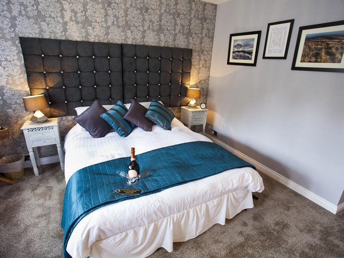 Bedroom 2, Haworth Old Hall, Bradford