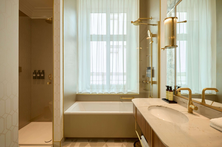 Bathroom 5, Hotel Saski Krakow, Curio Collection by Hilton, Kraków City