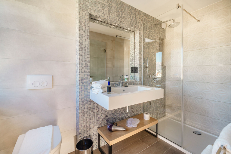 Bathroom 4, The View Luxury Rooms, Split