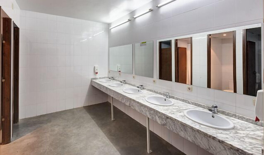 Bathroom 4, Alberg Les Estades, Lleida