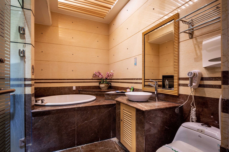 Bathroom 3, King & Princess Motel - Jian Kang, Tainan