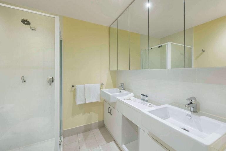 Bathroom 30