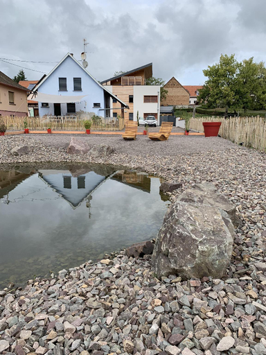 Others 3, La maison devant la prairie , Bas-Rhin