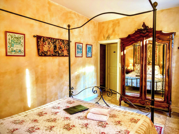 Bedroom 5, La Lanterne Chambres d'Hotes, Dordogne