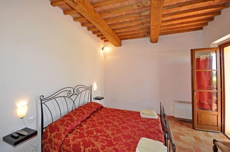 Bedroom 2, Pienza, Siena